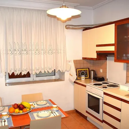 Overlooking The Sea Apartment
