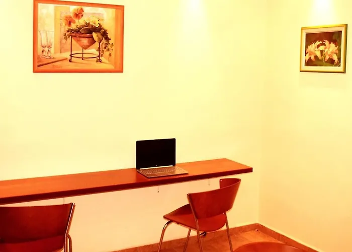 Overlooking The Sea Apartment *